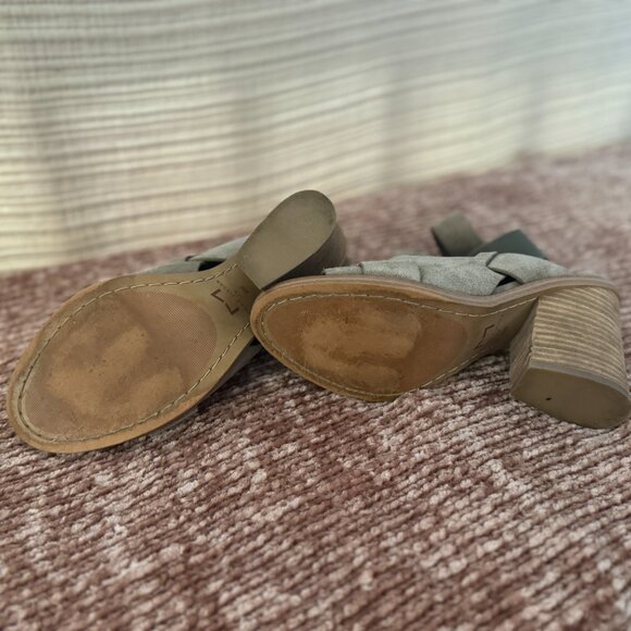 Marc Fisher Valen Women's Suede Strap Block Heel Sandals - Picture 4 of 5